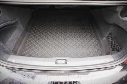 Гумена стелка за багажник за  Volvo S90 (2016+)  Limousine 2WD + 4WD (AWD) Sedan with a mini spare tyre