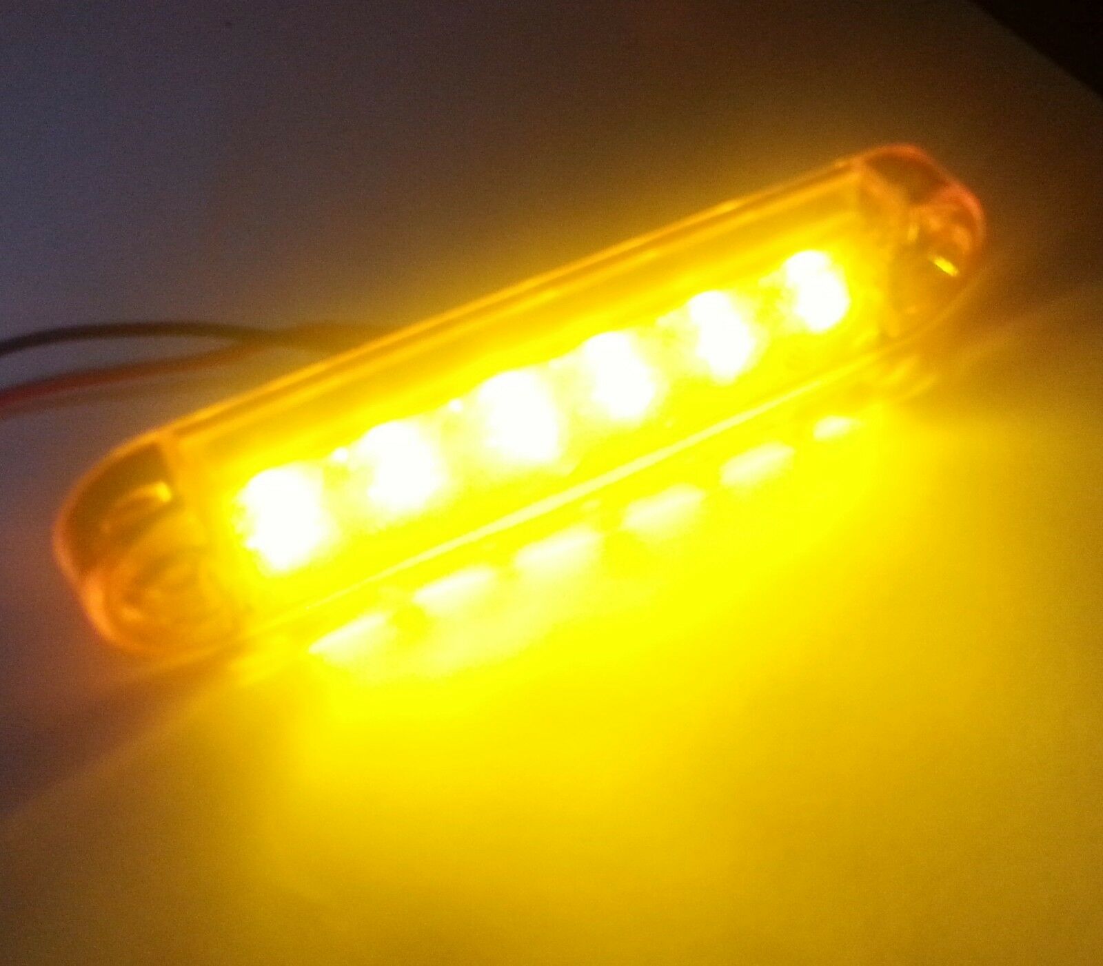 1 брой ЛЕД LED Оранжев Диоден Маркер Габарит Токос със 6 светодиода за камион ремарке бус ван каравана платформа 12V-24V