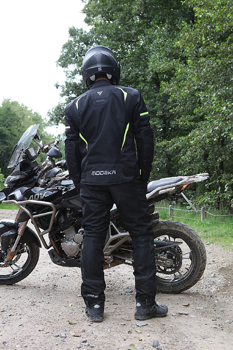 ЛЯТНО ЯКЕ MODEKA YANNIK AIR BLACK/YELLOW