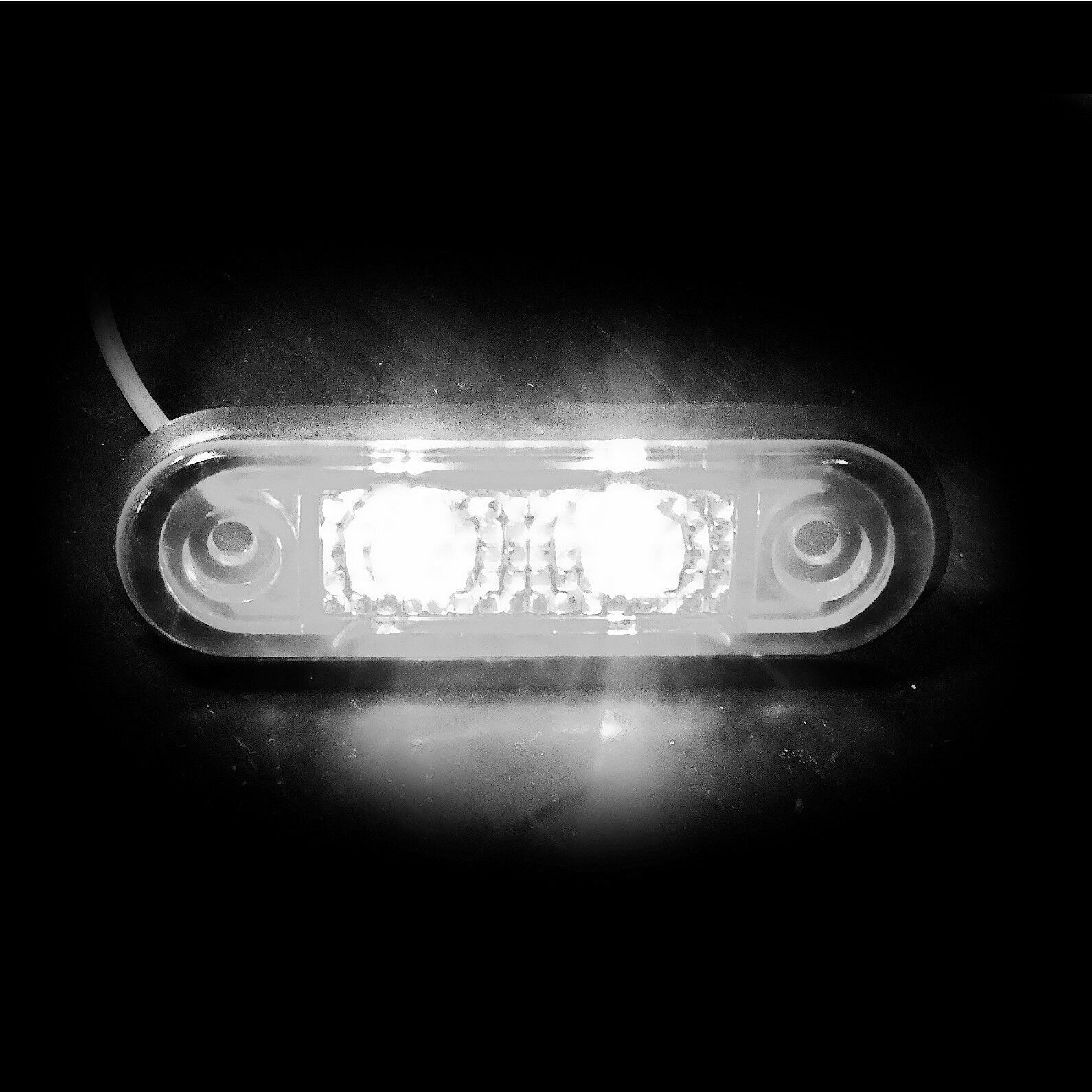БЯЛ LED диоден преден маркер - токос габарит за бус платформа камион ремарке автобус - 75 мм х 22 мм - 24V