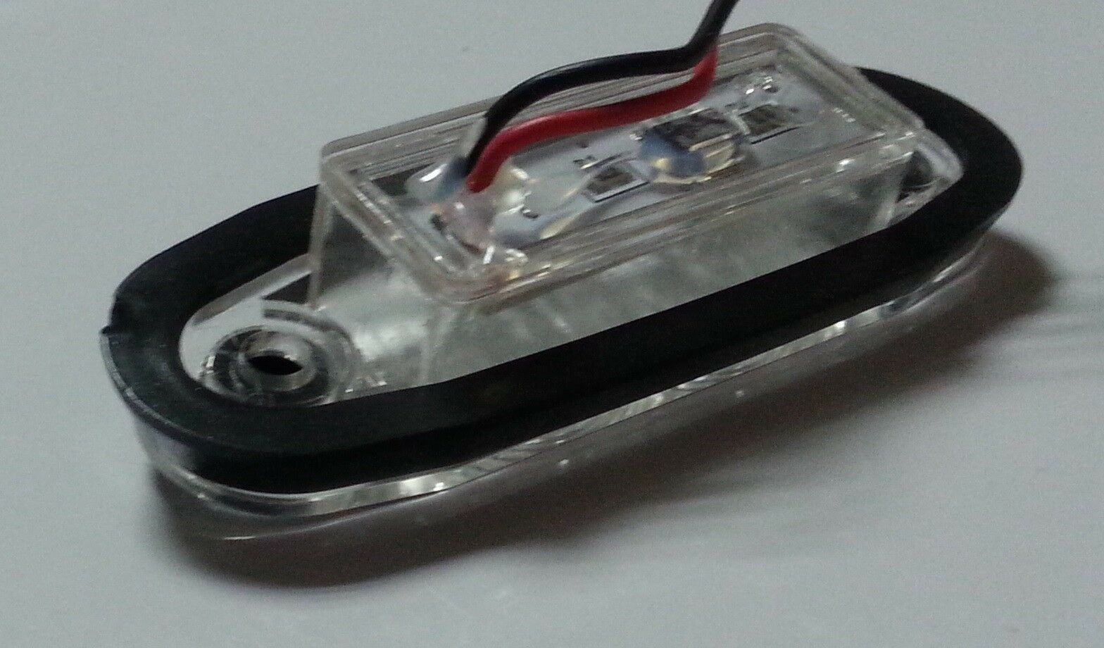LED Светодиоден Габарит, Маркер, Токос, С Гума, Син Цвят, Овален, Е-Mark, 24V, 7,5 см