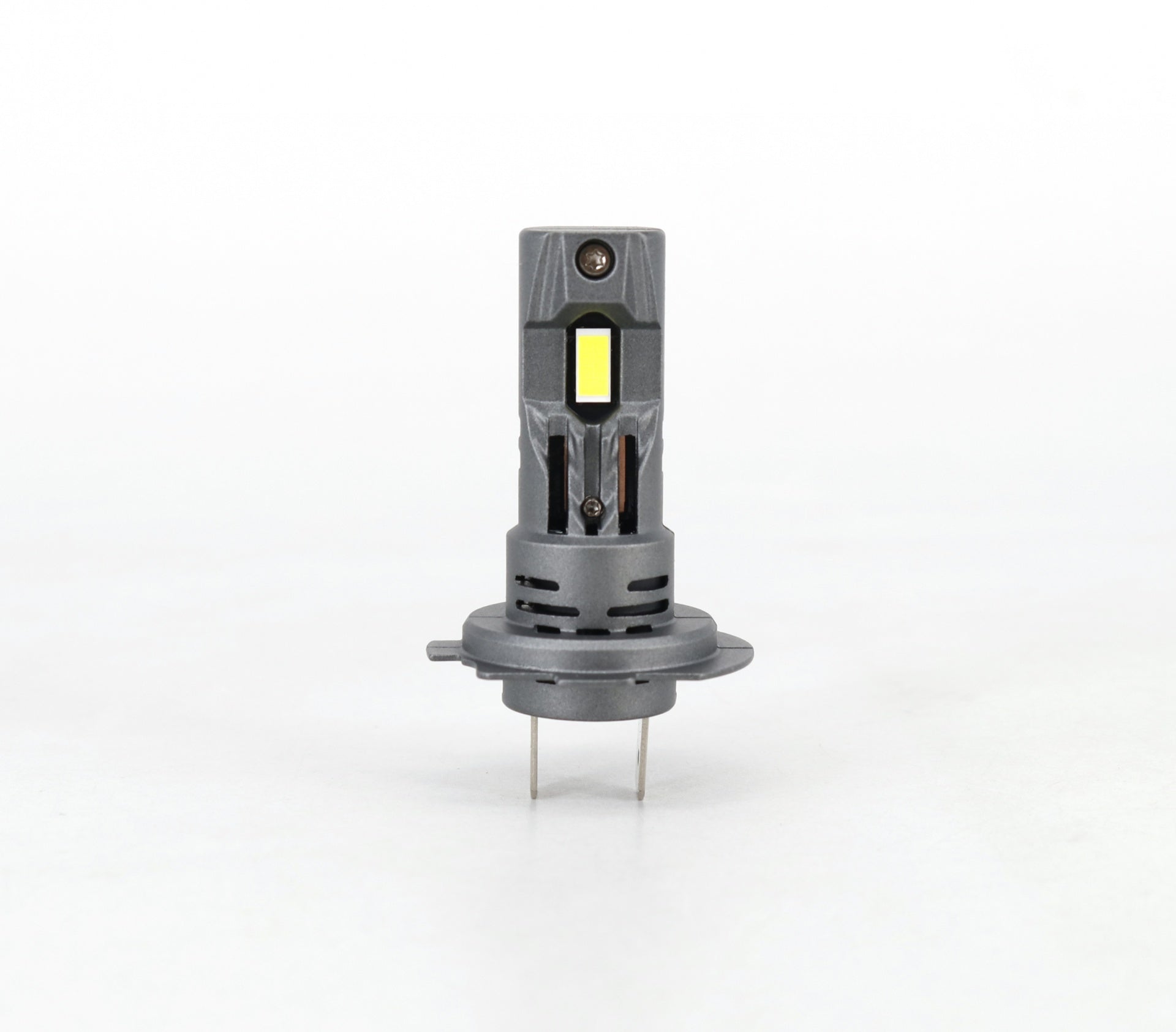 Комплект от 2 броя Умалени Мини Лед Led Диодни Крушки E4S H7 H18 Х7 Х18 12V 50W 15000lm за Автомобил Мотоциклет Трактор Камион Бус и др.