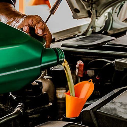 Оранжева пластмасова фуния за бензин масло вода и др. 28см