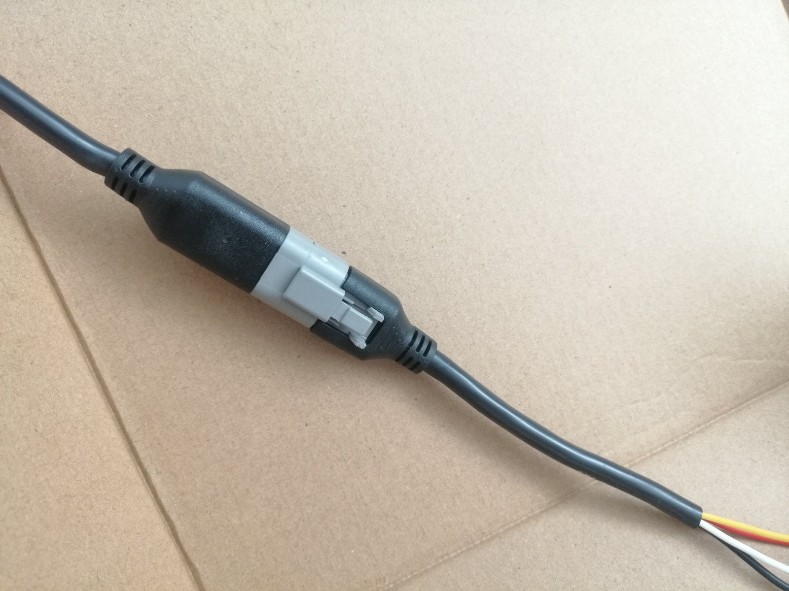 ЛЕД LED Високомощен диоден фар халоген лампа 247 см 12V - 24V бяло-жълто за камиони трактор земеделски машини и др