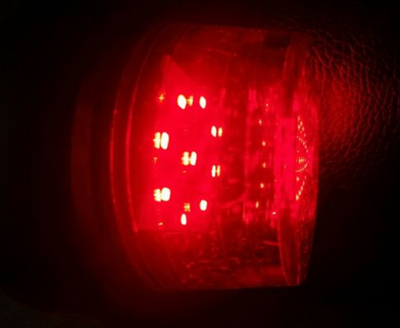Комплект от 2 броя 12-24V ЛЕД LED Диодни Странични Маркери Рогчета Светлини Опушено Стъкло За Камион Ремарке Каравана Кемпер АТВ бяло - червено