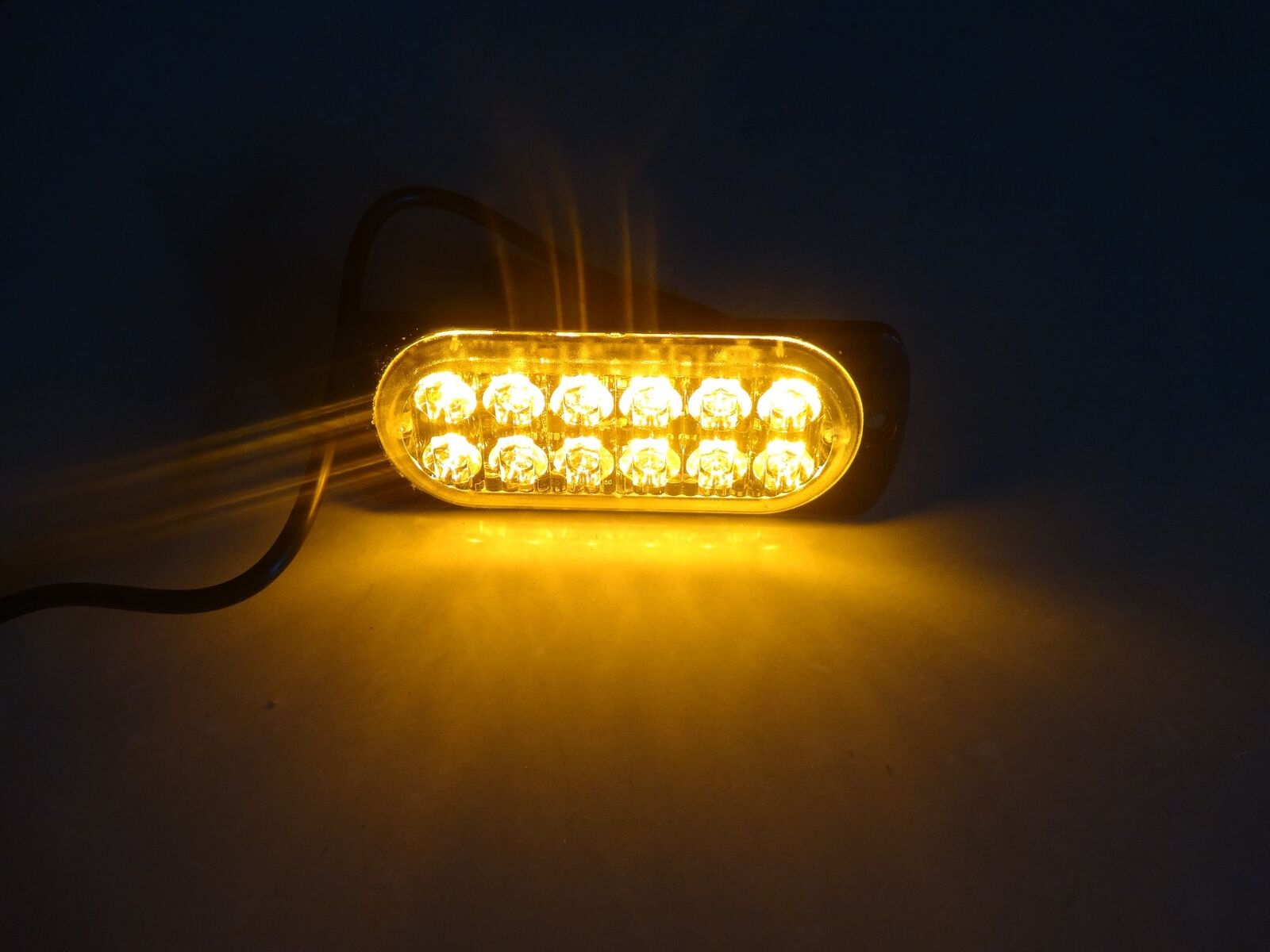 12 LED ЛЕД Аварийна Лампа За Пътна Помощ, Жълта Блиц Светлина, Мигаща!