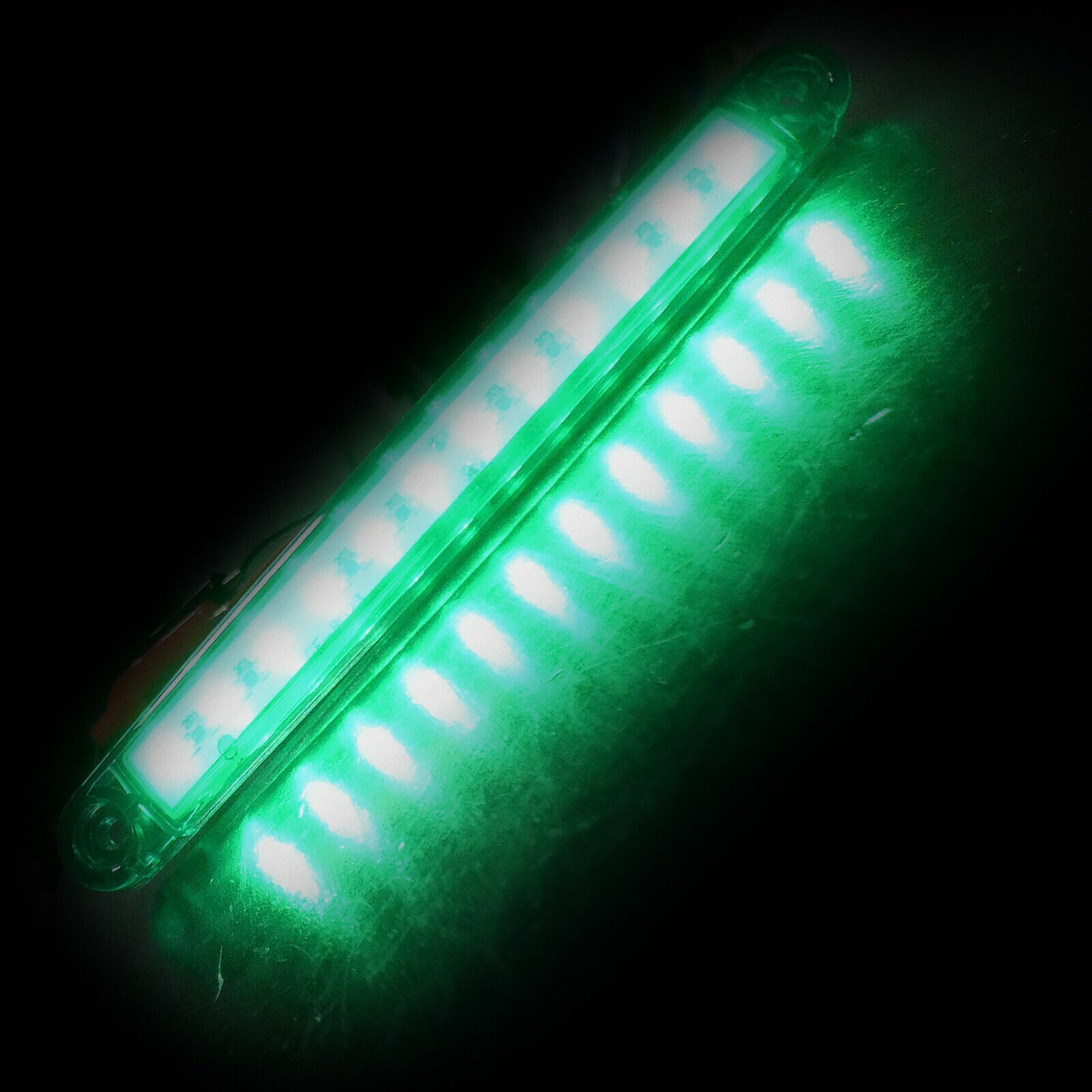 1 брой ЛЕД LED Зелен Диоден Маркер Габарит Токос със 12 светодиода за камион ремарке бус ван каравана платформа 12V