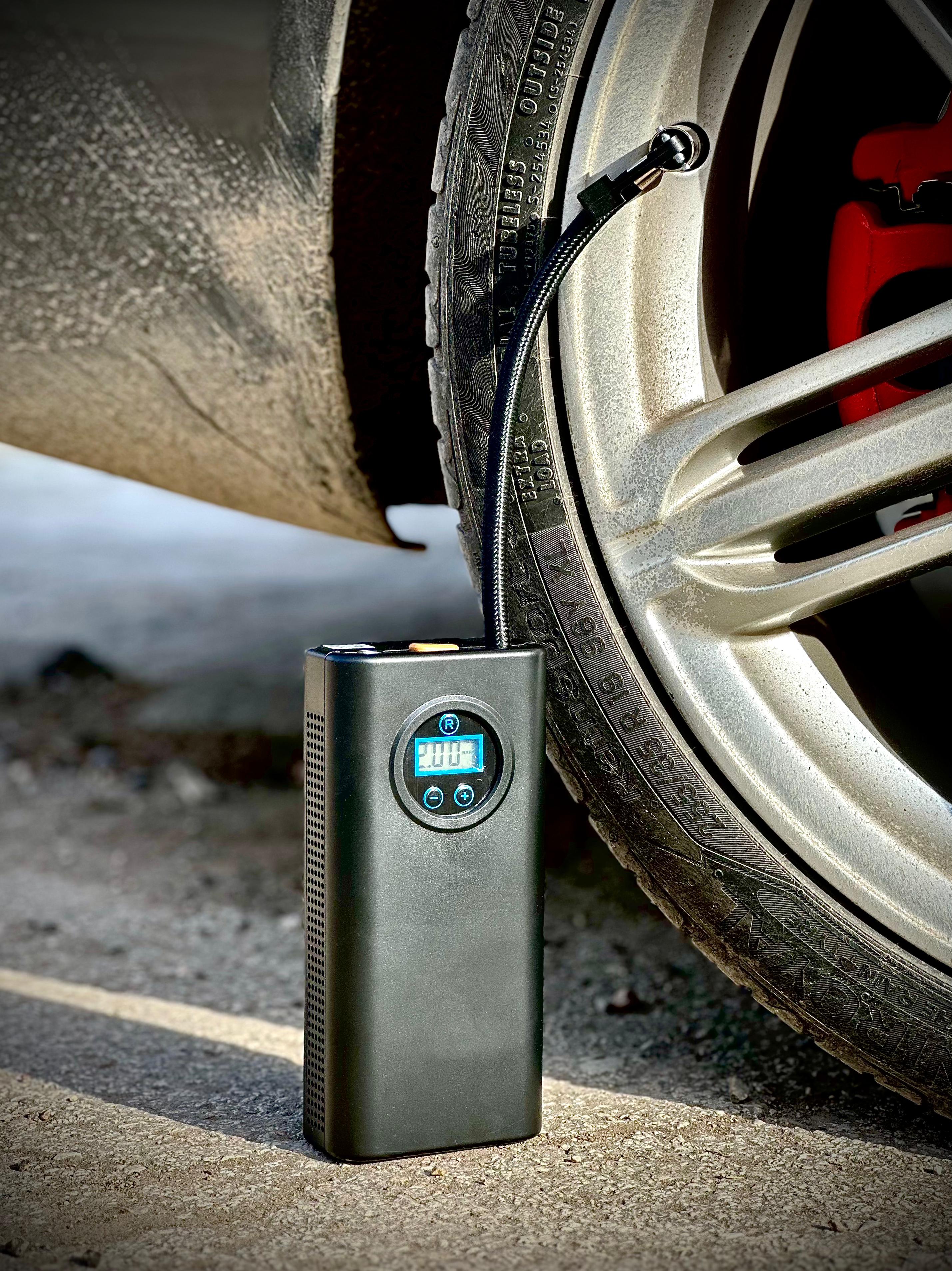 AirPump Pro™ Мощен Мини Компресор на Батерия с LED Дисплей