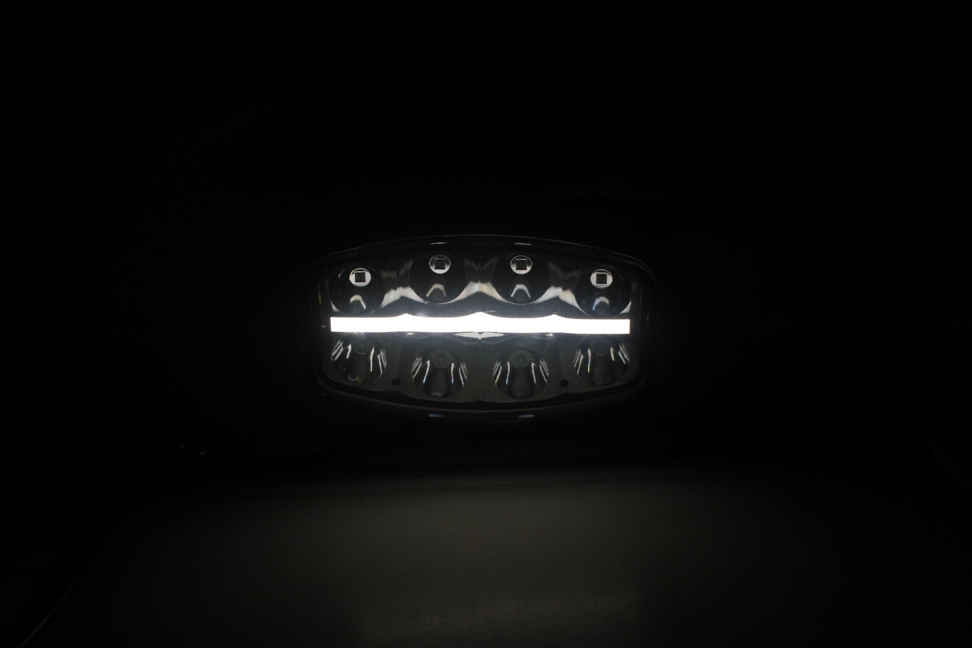 Нов мощен 64W LED Лед Фар Халоген с Три Функции Неон Neon ефект 12-24V Бяла светлина 6500LM