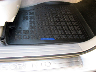 Гумени стелки Rezaw-Plast тип леген за KIA Sorento 2003–2009