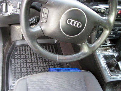 Гумени стелки Rezaw-Plast тип леген за Audi A4 2000–2007