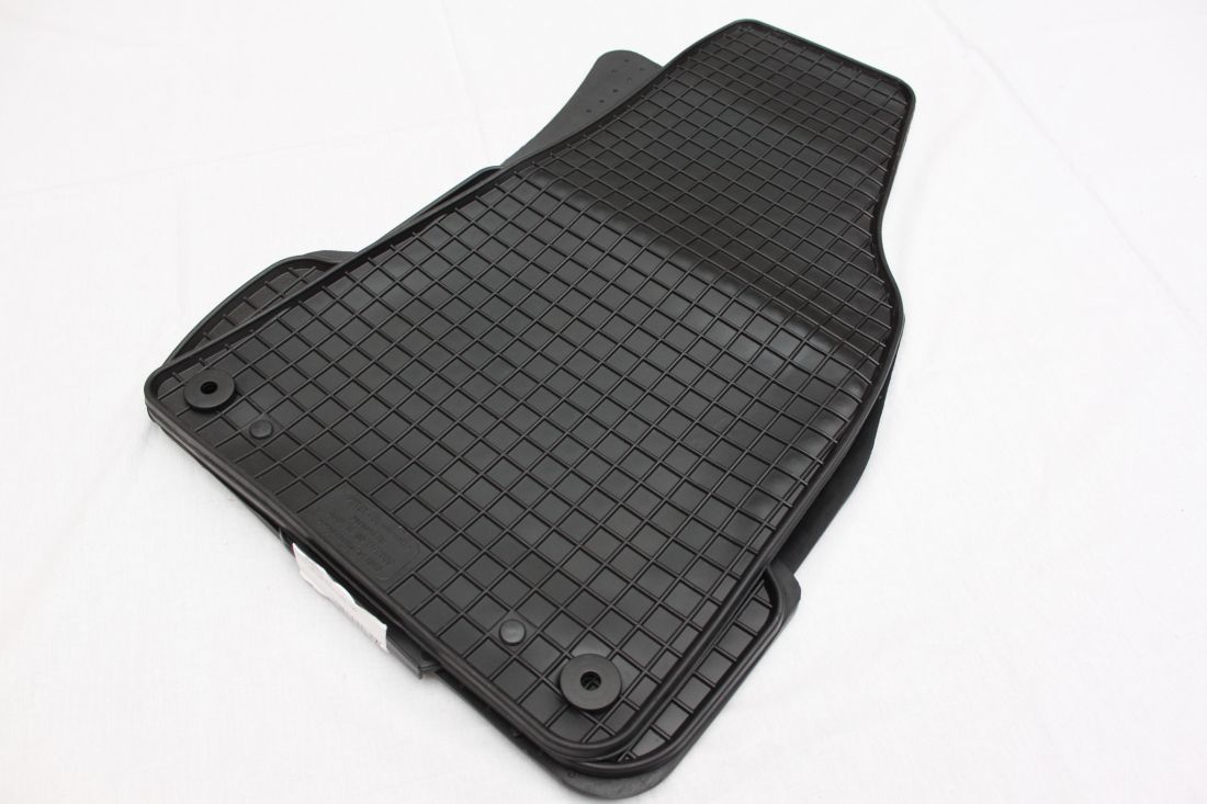 Немски гумени стелки за Audi A4 (B6/B7) - (2001-2007) - PETEX