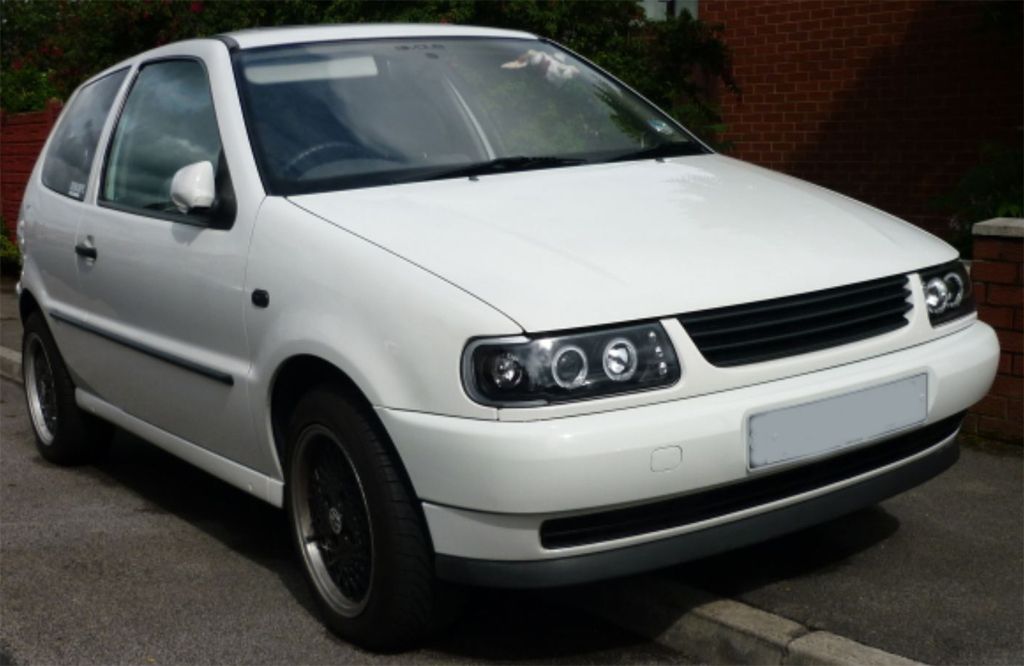 Решетка без емблема VW POLO 6N (1994-1999) - черна