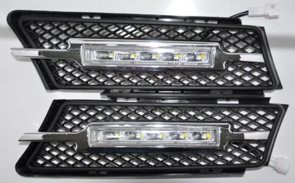 Дневни светлини на мястото на  халогените BMW E90 / E91  (2005-2008) - черни