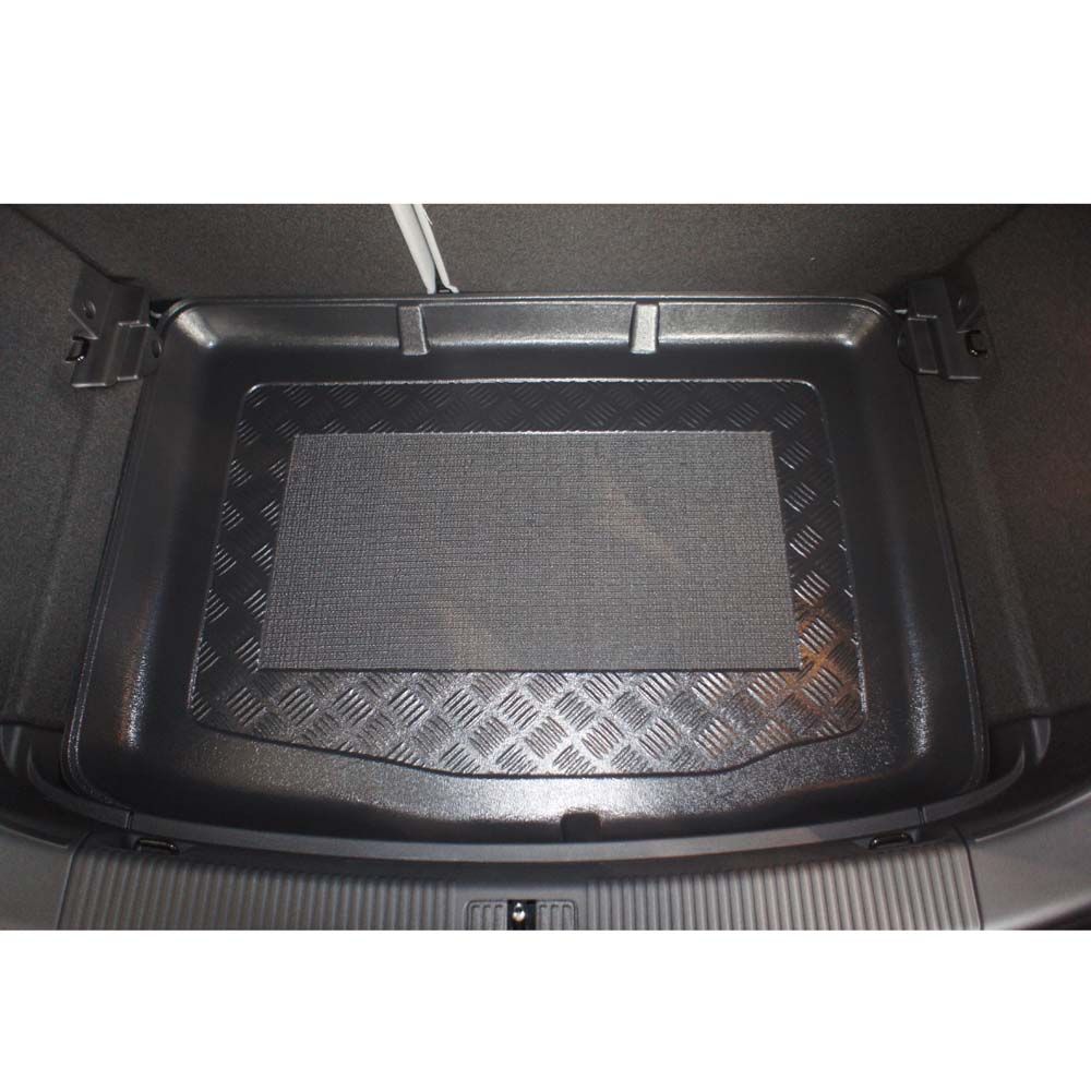 Стелка за багажник за Audi A1 (2010+) 3 врати / Audi A1 Sportback (2012+) 5 врати - Долно положение