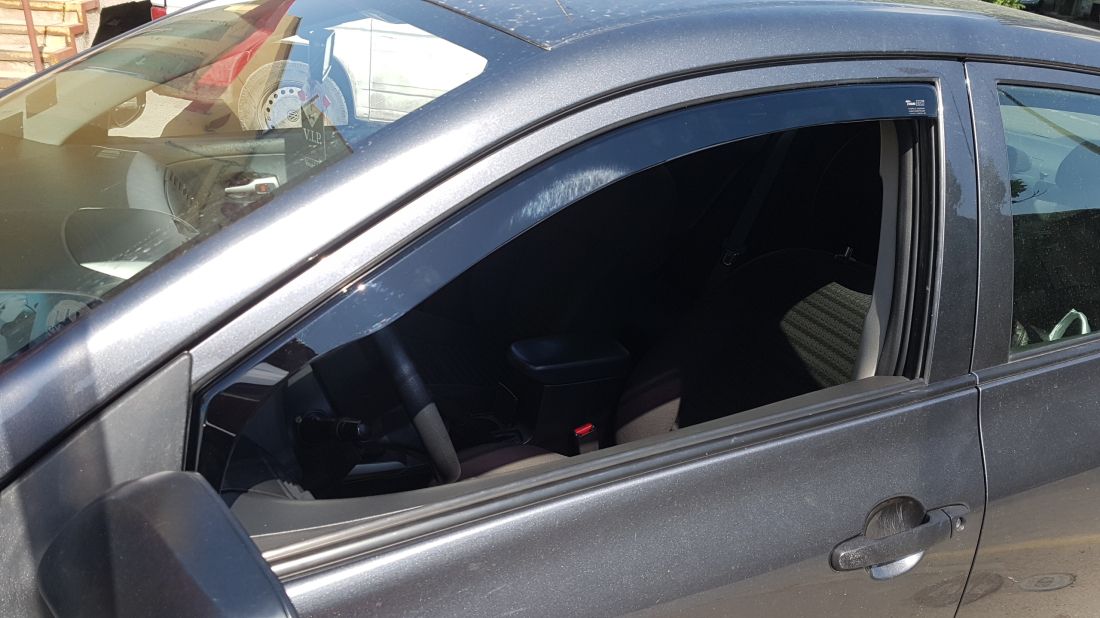 ВЕТРОБРАНИ ЗА TOYOTA COROLLA (2007-2013) SEDAN - 2БР. ПРЕДНИ