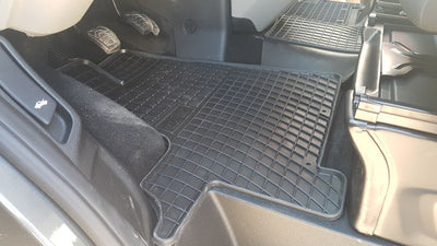Гумени стелки за Ford Transit / Ford Custom (2012+) / Torneo (2014+)