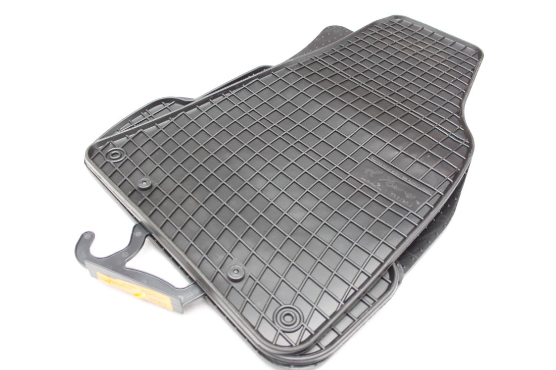 Полски гумени стелки за Audi A4 (B6/B7) - (2001-2008) - Frogum El Toro