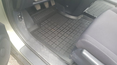 Гумени стелки Rezaw-Plast тип леген за Honda CR - V 2007–2012