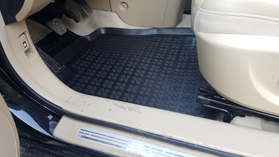 Гумени стелки Rezaw-Plast тип леген за Honda CR - V 2012+ / Great Wall H6