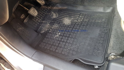 Гумени стелки Rezaw-Plast тип леген за Toyota Yaris 2005–2011 / Urban Cruiser 2009+ / Great Wall Volex C10