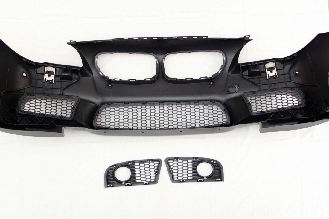 Предна броня BMW F10 / F11  (2010+) - M5 Дизайн с отвори за халогени