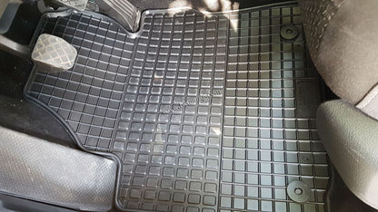 Гумени стелки за VW Caddy (2004+) - предни 2бр.