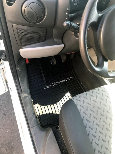 Гумени стелки Frogum за Fiat Doblo (2001-2008)-предни – пасване по модел