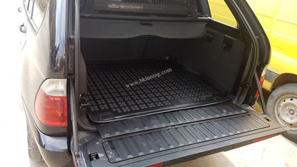 ГУМЕНА СТЕЛКА ЗА БАГАЖНИК ЗА BMW X5 E53 (1999 - 2007) - REZAW PLAST