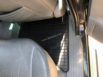 Гумени стелки Frogum за Toyota Hilux (2005+) – пасване по модел