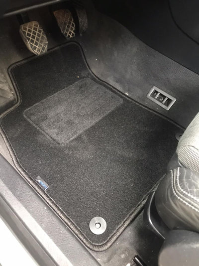 Немски мокетни стелки за Audi A4 (B6/B7) - (2001-2007) - PETEX