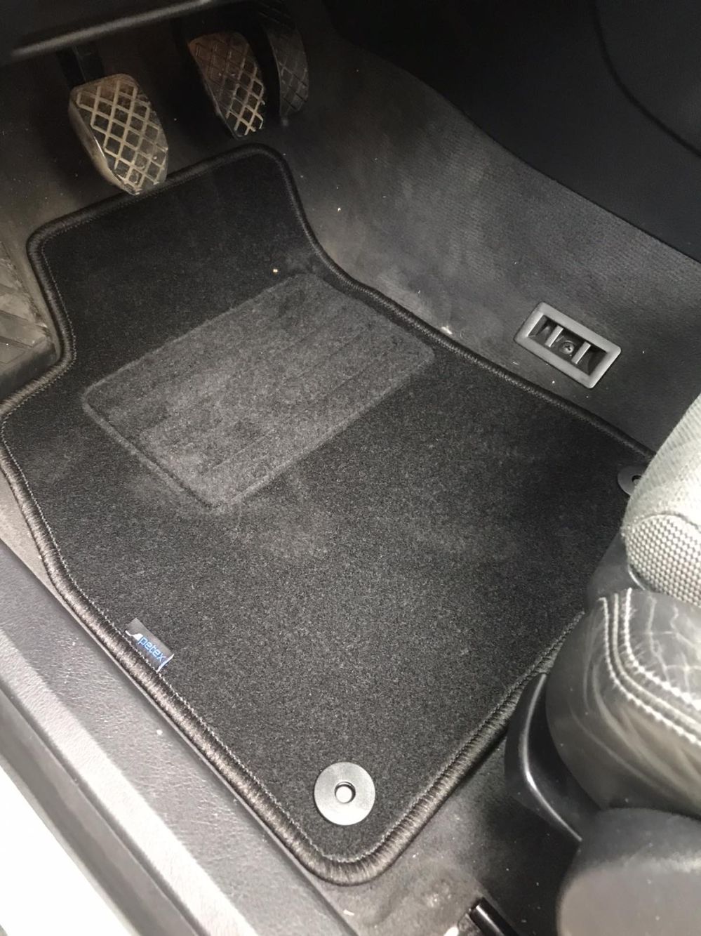 Немски мокетни стелки за Audi A4 (B6/B7) - (2001-2007) - PETEX