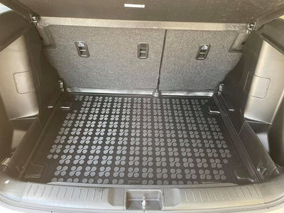 Гумена стелка за багажник Rezaw-Plast за Suzuki Vitara II 2014+ – долен под