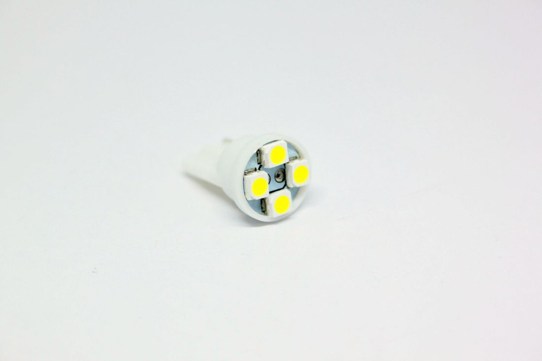 Лед крушки тип T10 с 4 SMD диода