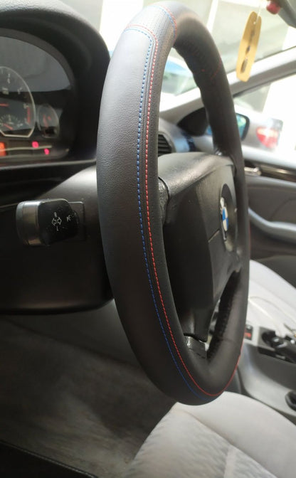 Калъф за волан за шиене - Sport - черен цвят с червени шевове