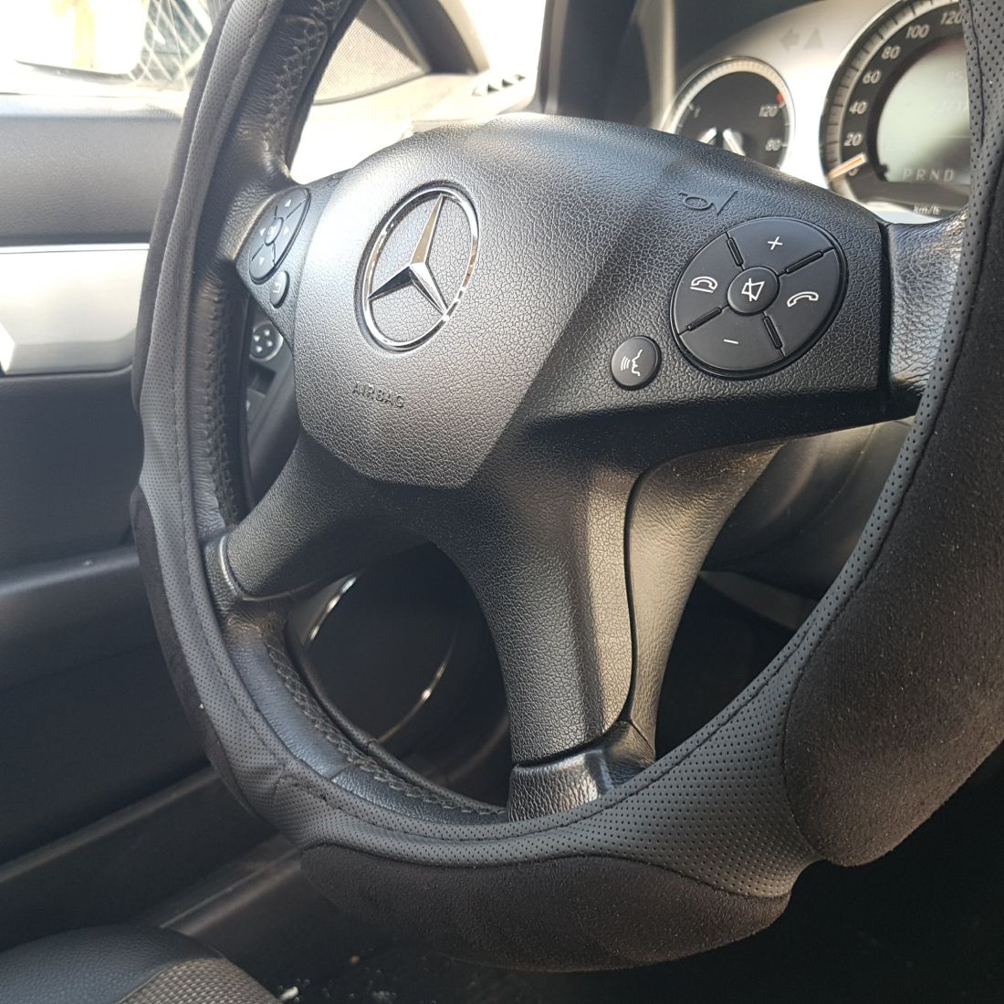 Калъф за волан от еко кожа 38см - Race - черен цвят