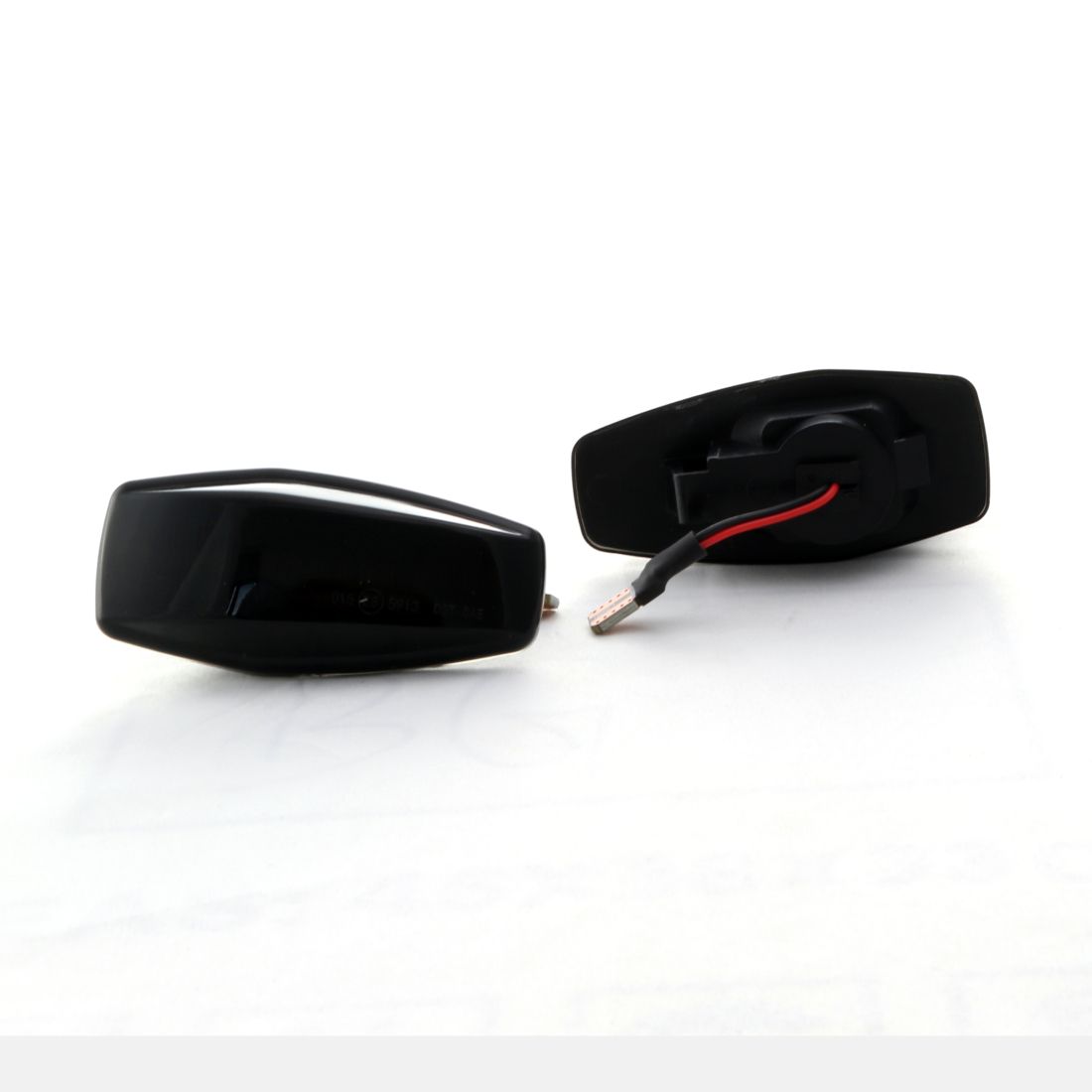 Диодни мигачи за калник за Hyundai i20 / Getz / Lantra / Sonata / Tucson / Terracan / Coupe / Trajet / Matrix - опушени с бягащ мигач