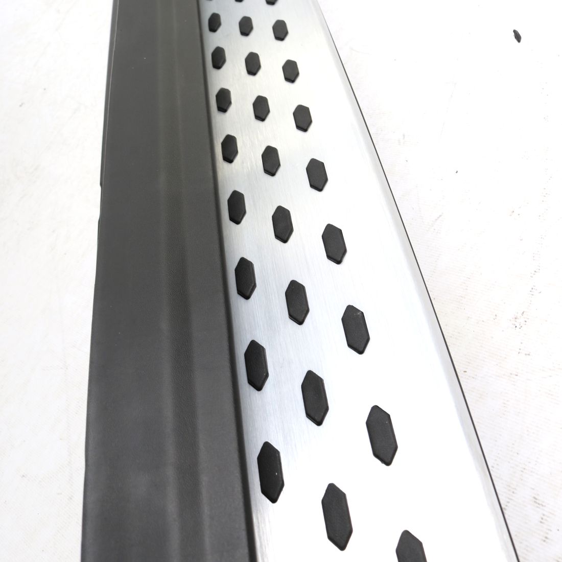 Степенки за Chevrolet Captiva (2013-2020)