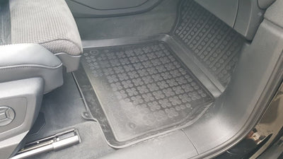 Гумени стелки Rezaw-Plast тип леген за Audi E - Tron 2018+