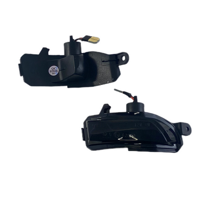 Диодни мигачи за странични огледала за Skoda Fabia (2014+), Rapid (2012+) / Seat Toledo (2012+) - опушени с бягащ мигач