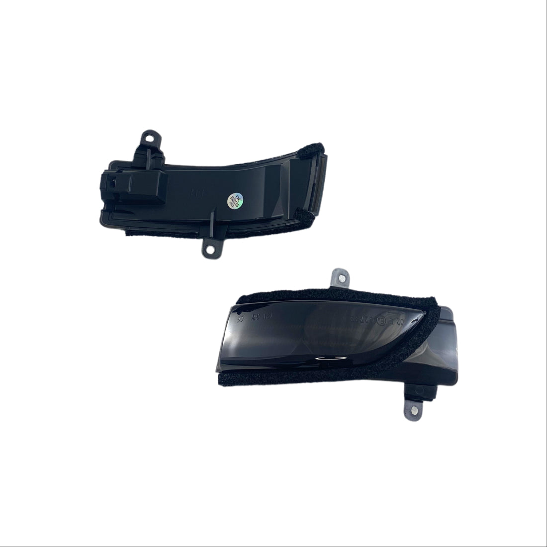 Диодни мигачи за странични огледала за Subaru Forester (2013-2018), Impreza (2012-2018), Legacy (2012-2019), Outback (2010-2019), WRX (2015-2019) - опушени с бягащ мигач