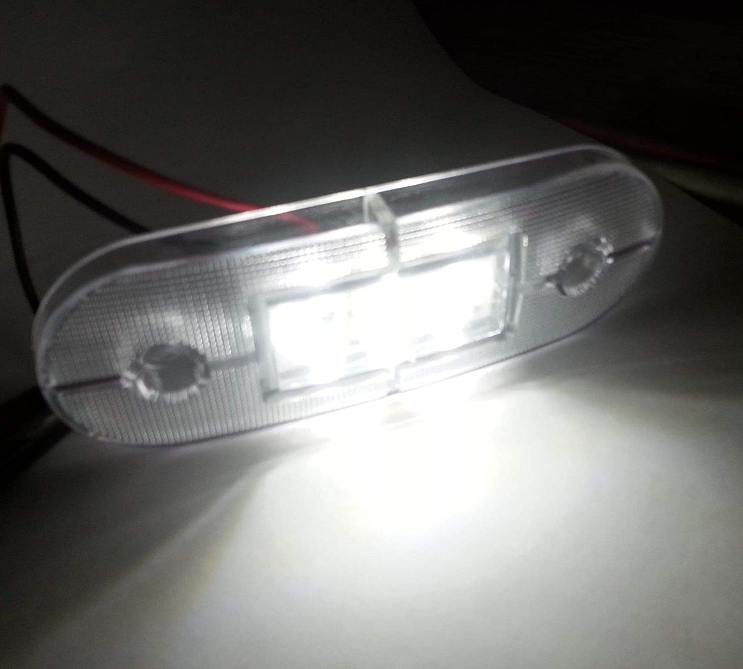 24V ЛЕД LED Бял диоден маркер габарит токос със 9 светодиода за камион ремарке бус ван каравана платформа и др.